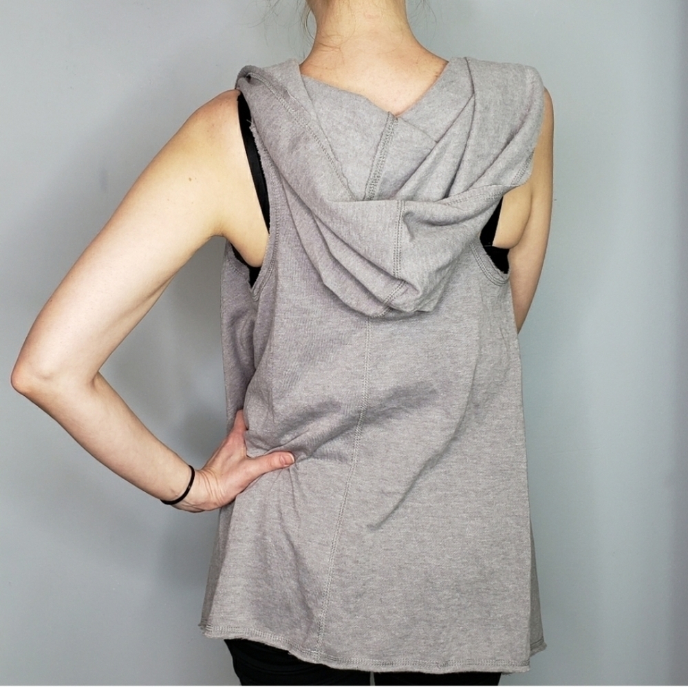 Chance or Fate hooded vest drape front fleece - Picture 3 of 6